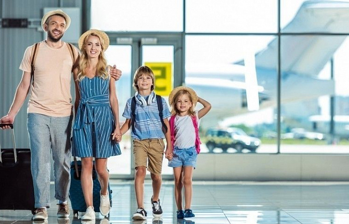 Правительство Российской Федерации утвердило программу льготных авиабилетов для семей с детьми.